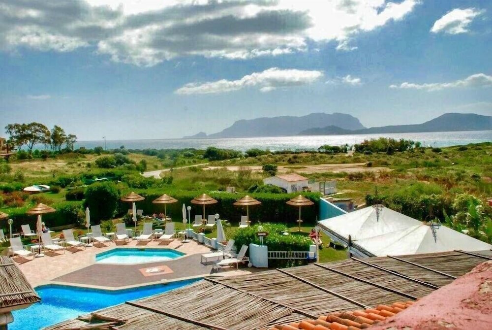 Фото Hotel Stefania Boutique Hotel by the Beach