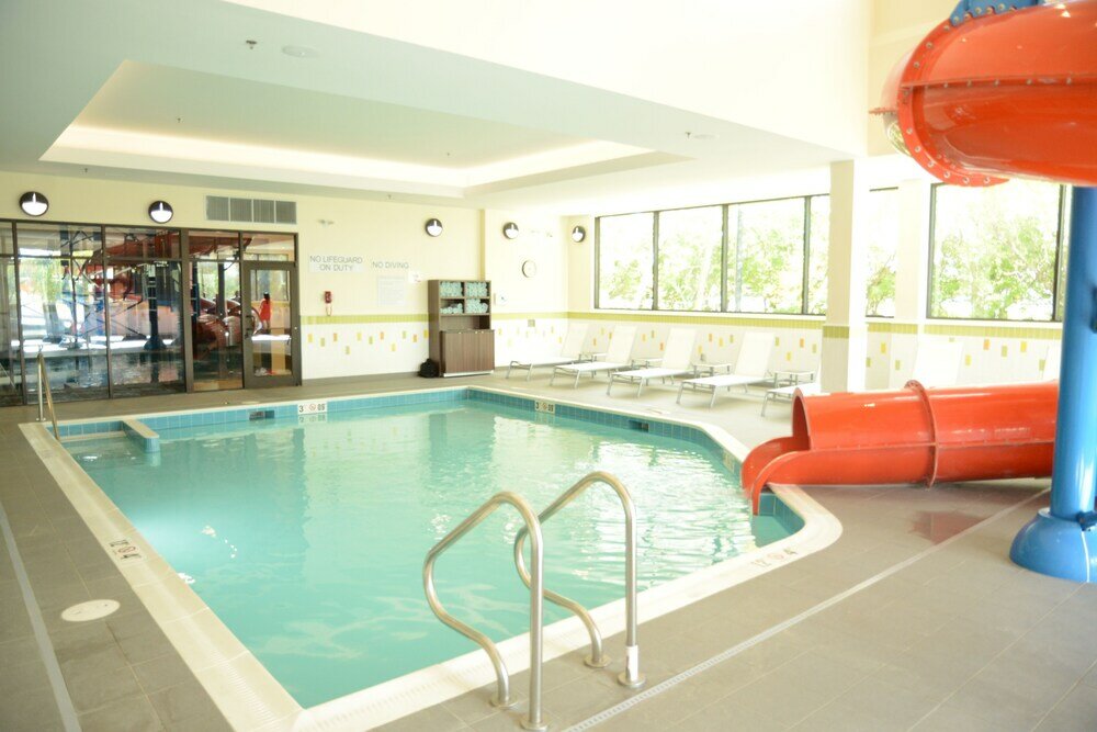 Фото Fairfield Inn & Suites by Marriott Edmonton North