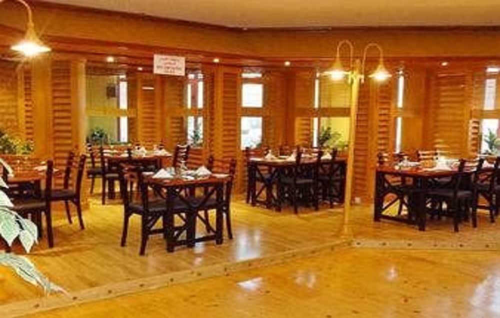 Фото Happy Days Hotel