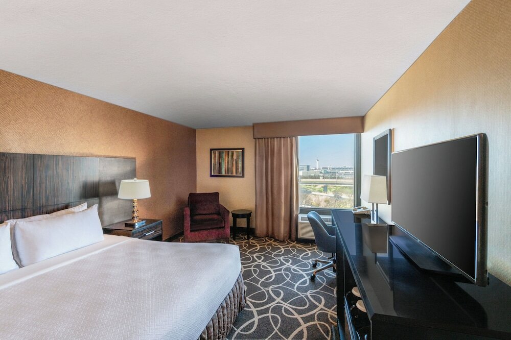 Фото Crowne Plaza Newark Airport, an Ihg Hotel