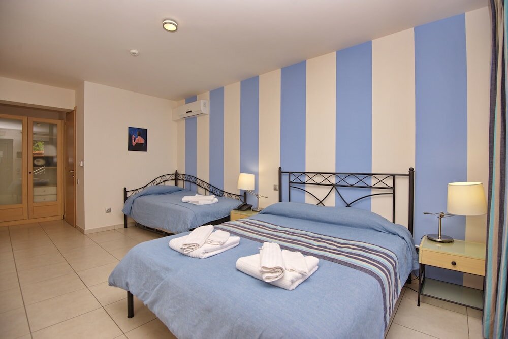 Фото 4 Epoches hotel