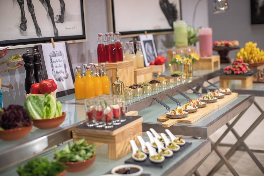 Фото Renaissance Bengaluru Race Course Hotel