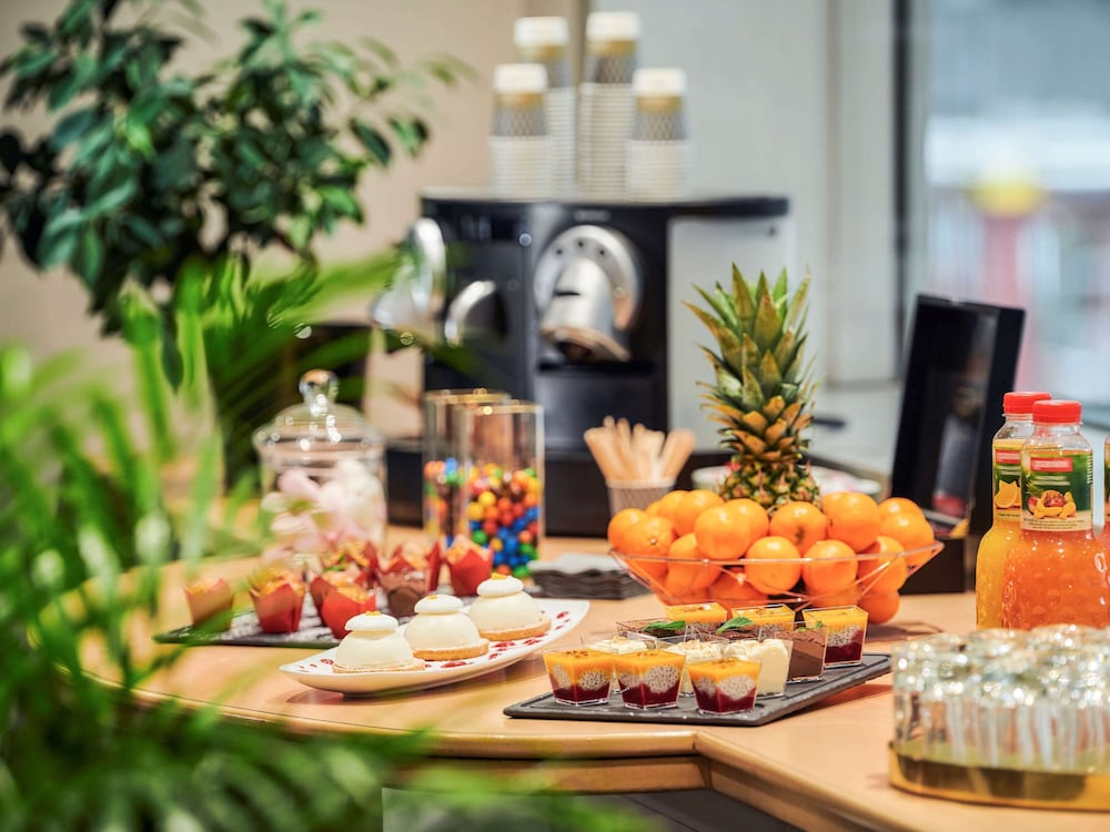 Фото Residence Mercure Paris la Defense Grande Arche