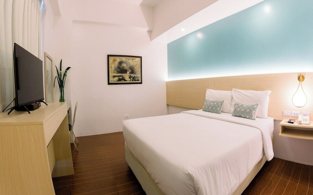 Фото Allure Hotel & Suites