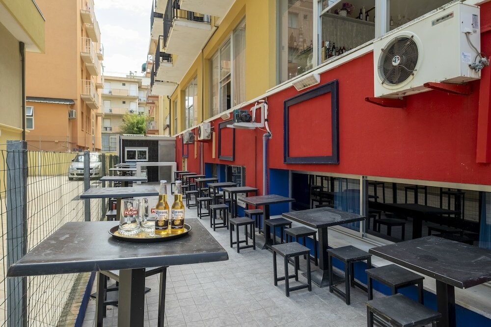 Фото Hotel Giumer