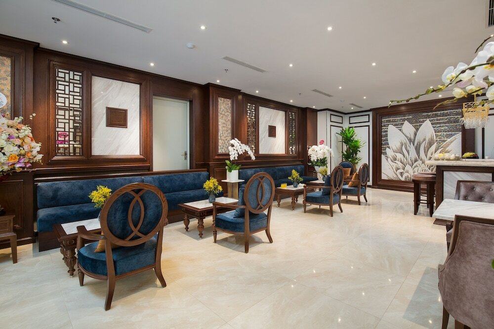 Фото The Q Hotel Hanoi