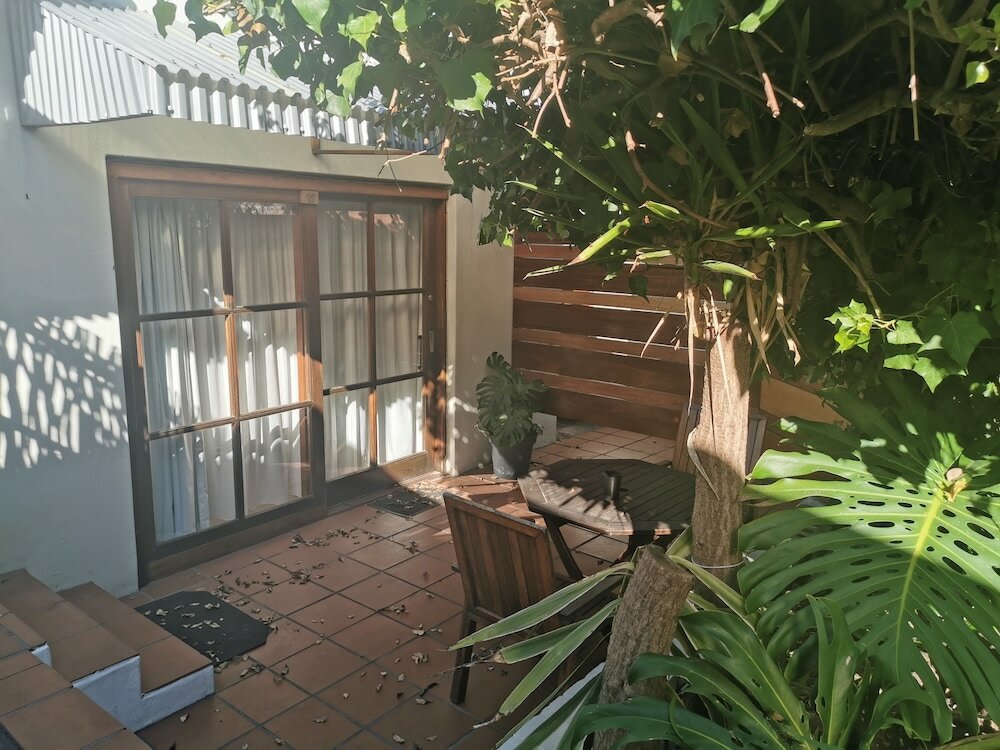 Фото Little Scotia Guest House