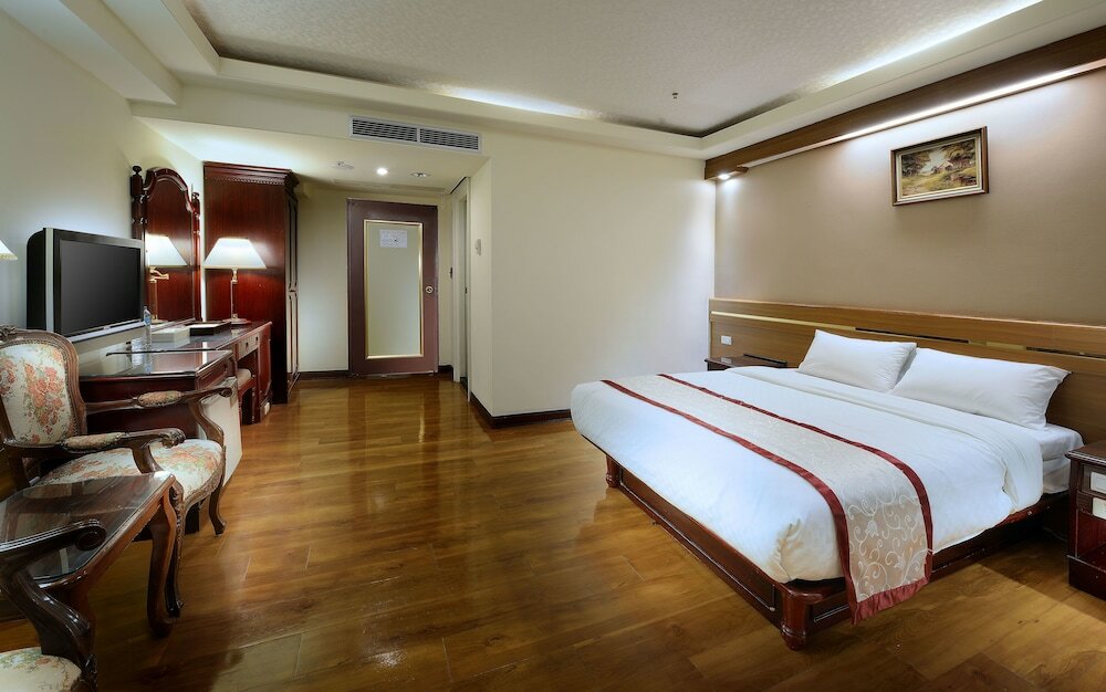 Фото Cheng Pao Hotel