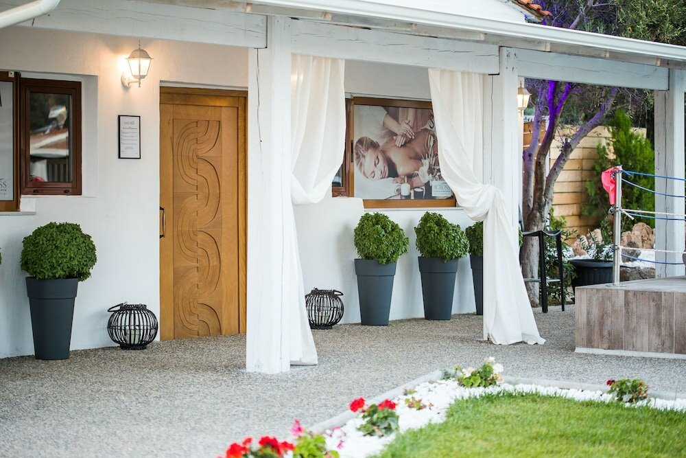 Фото Coral Blue Beach Hotel