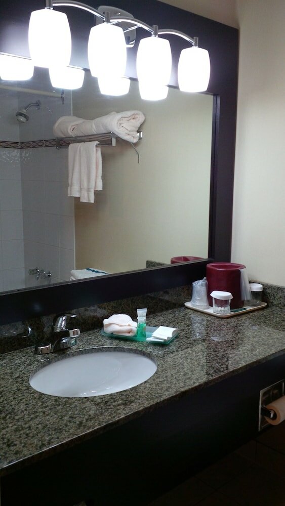 Фото Anchor Inn And Suites