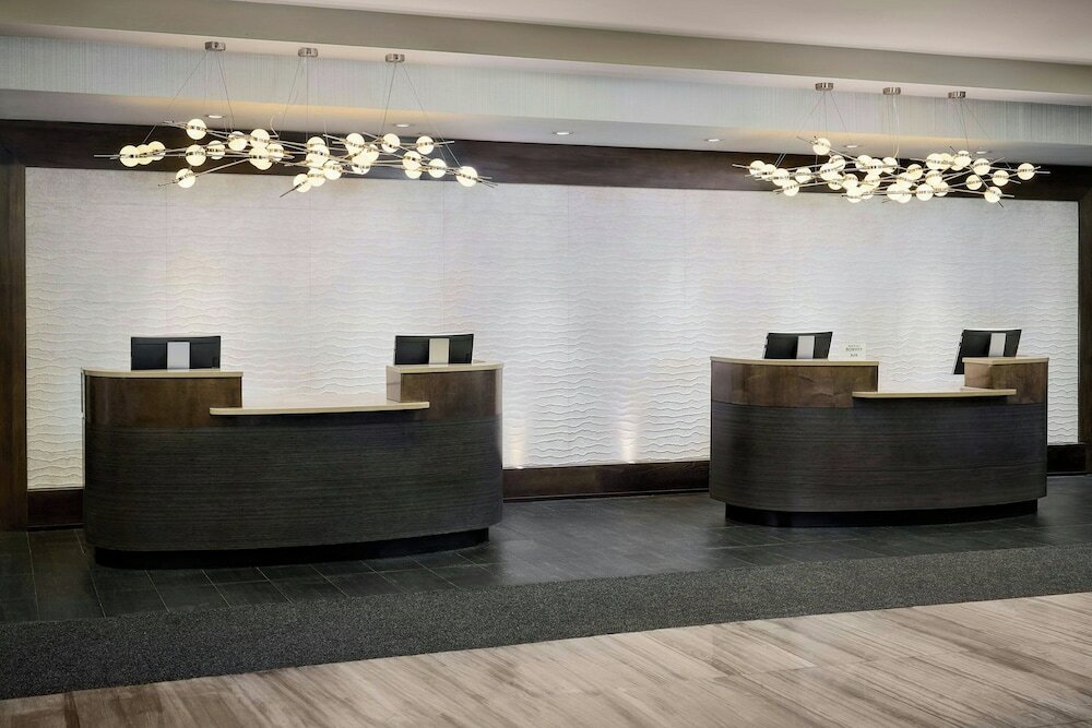 Фото Sheraton Hamilton Hotel