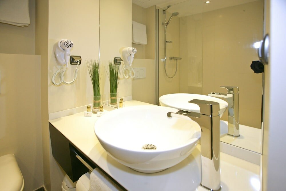 Фото Zi Hotel & Lounge