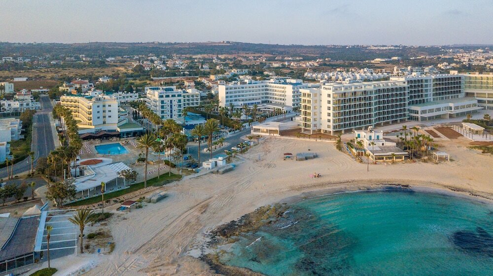 Фото Anonymous Beach Hotel