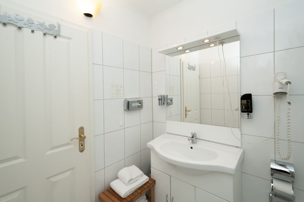 Фото Hotel Grüne Tanne