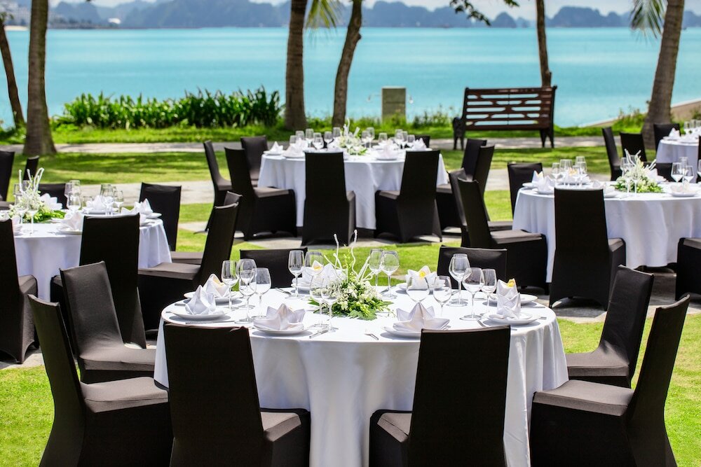 Фото Paradise Suites Hotel