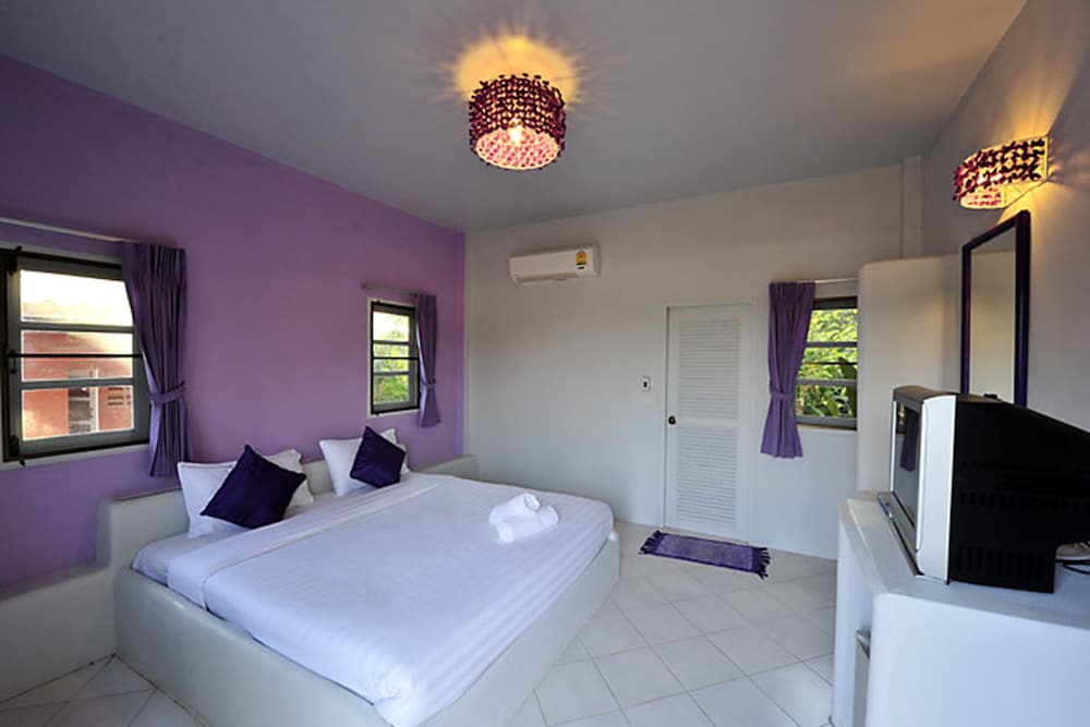 Фото Baan Suan Rojjana