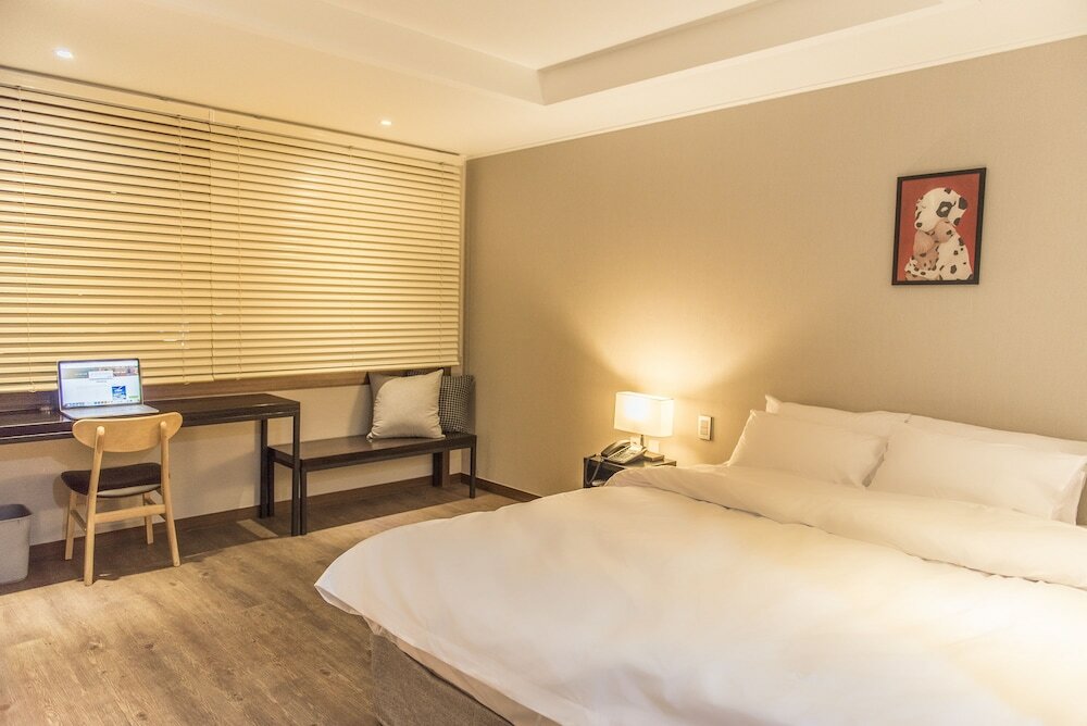 Фото Check Inn Hotel Jeju