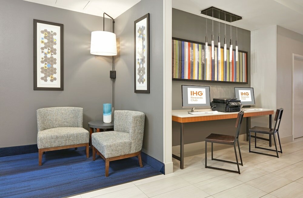 Фото Holiday Inn Express & Suites Irving Conv Ctr Las Colinas by Ihg