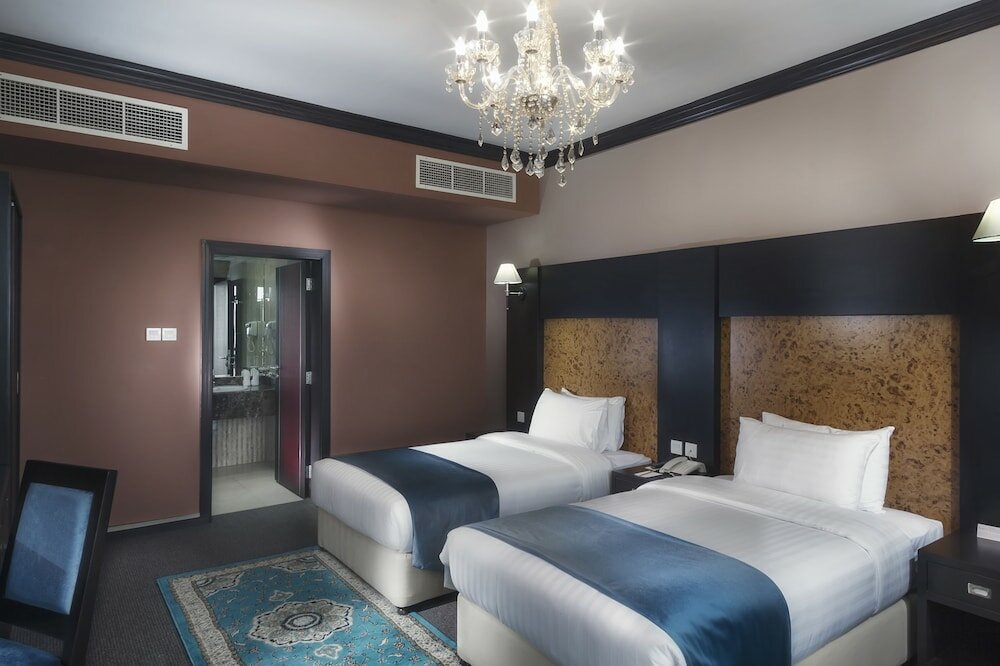 Фото Royal Phoenicia Hotel