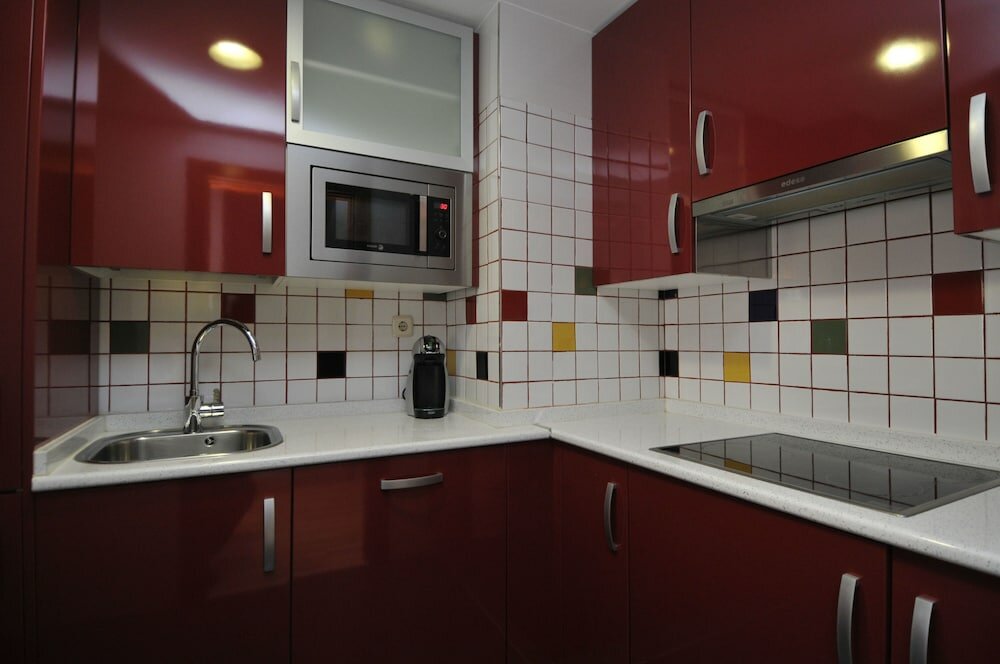 Фото Mola Suites