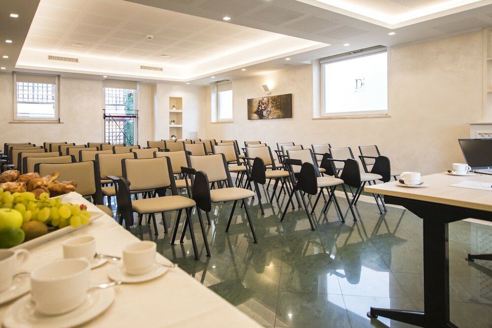 Фото Hotel Diana Roof Garden