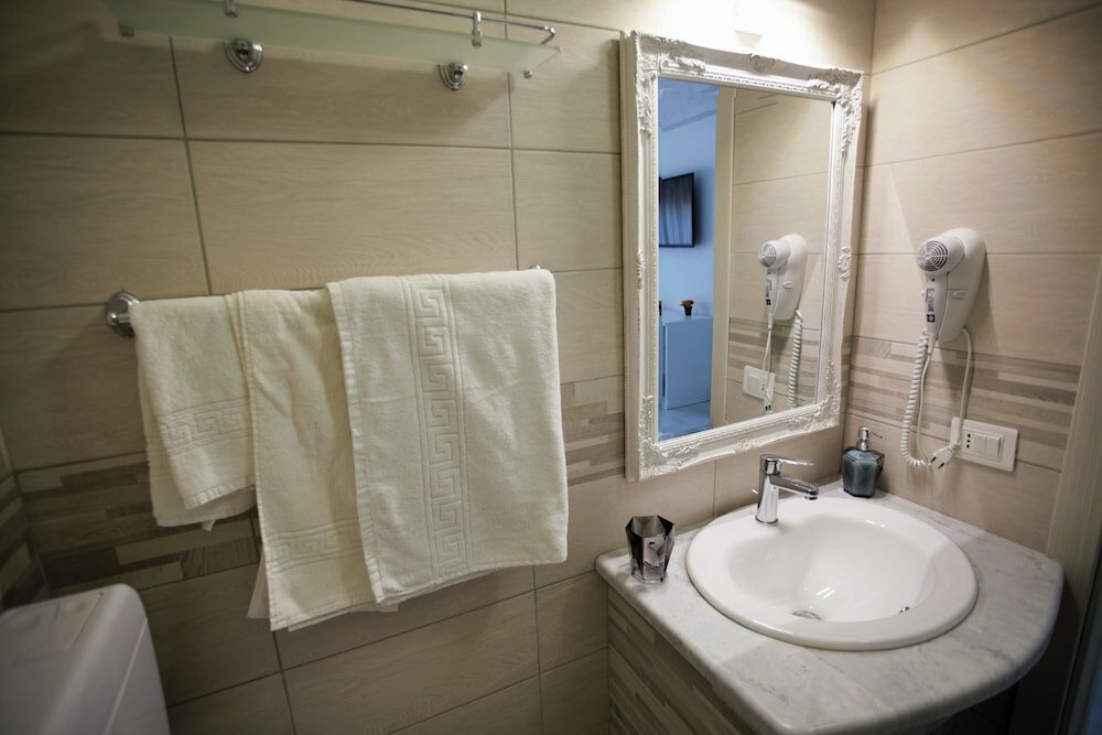 Фото Central Apartments