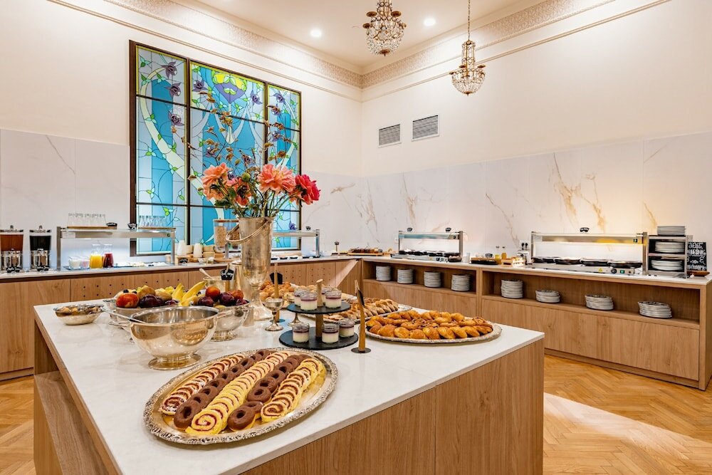 Фото Grand Hotel Union Eurostars