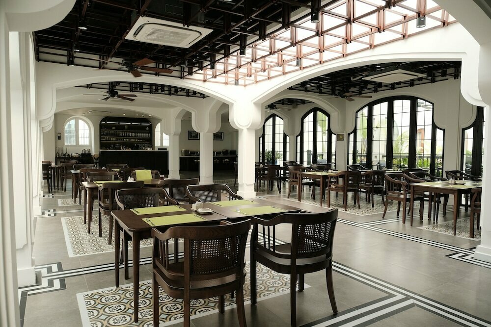 Hotel Bach Dang Hotel, Haiphong, photo