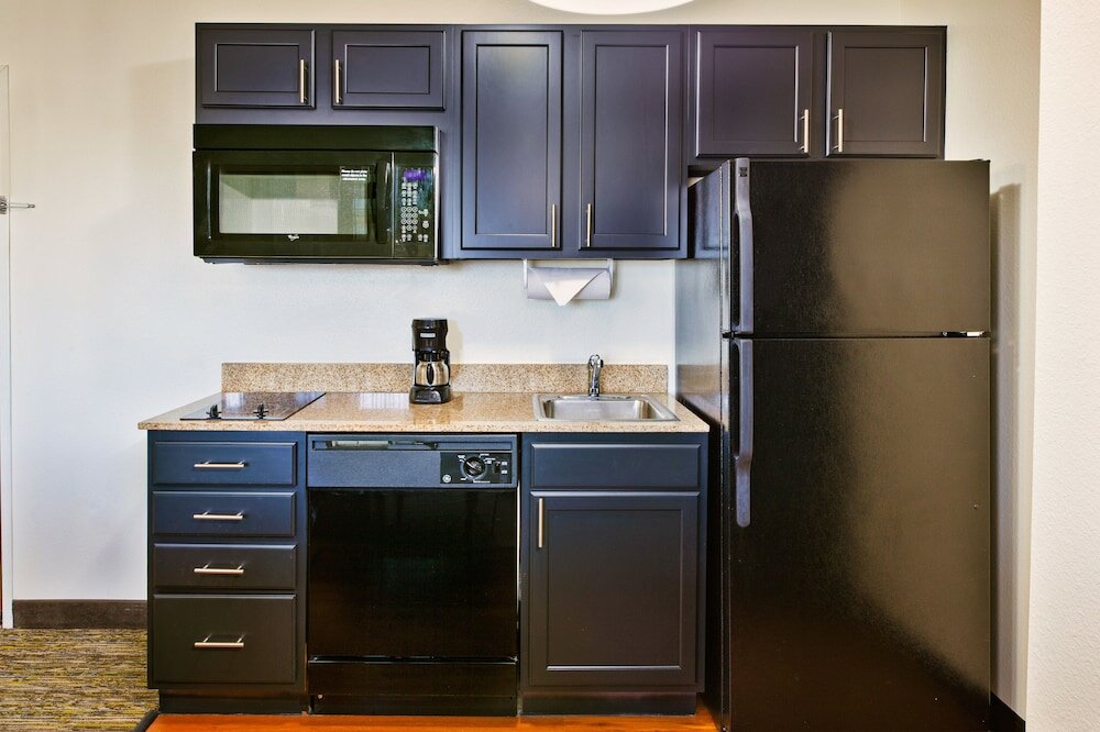 Фото Candlewood Suites Indianapolis Airport, an Ihg Hotel