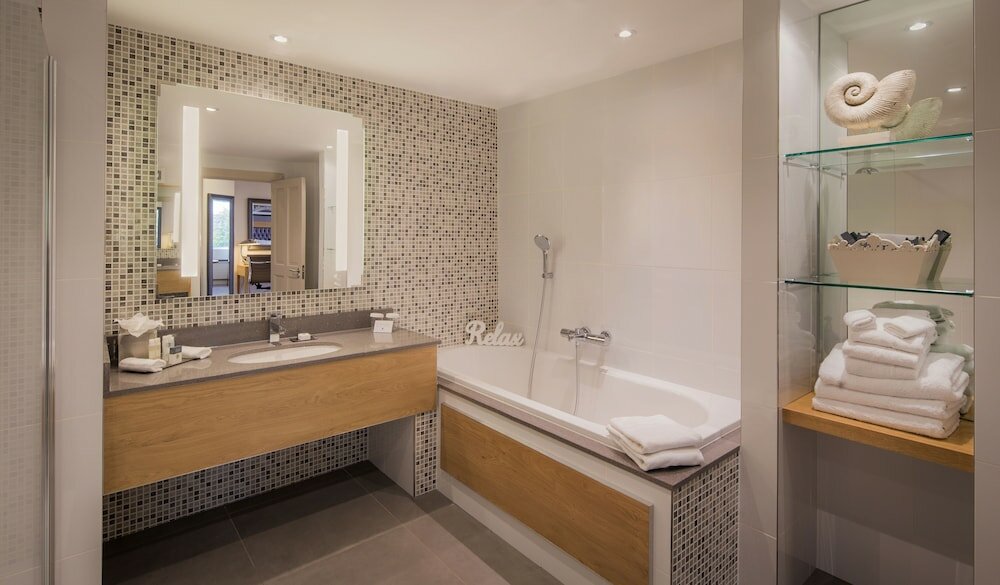 Фото Clayton Hotel Burlington Road