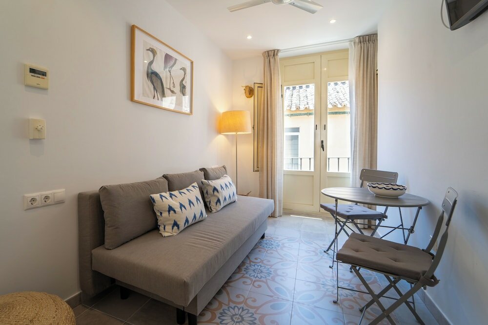 Фото La Siesta Málaga Guesthouse