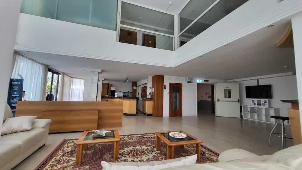 Фото Hotel Grand Meeting