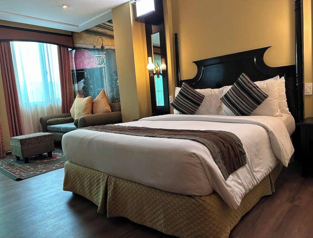 Фото Lee Boutique Hotel Tagaytay