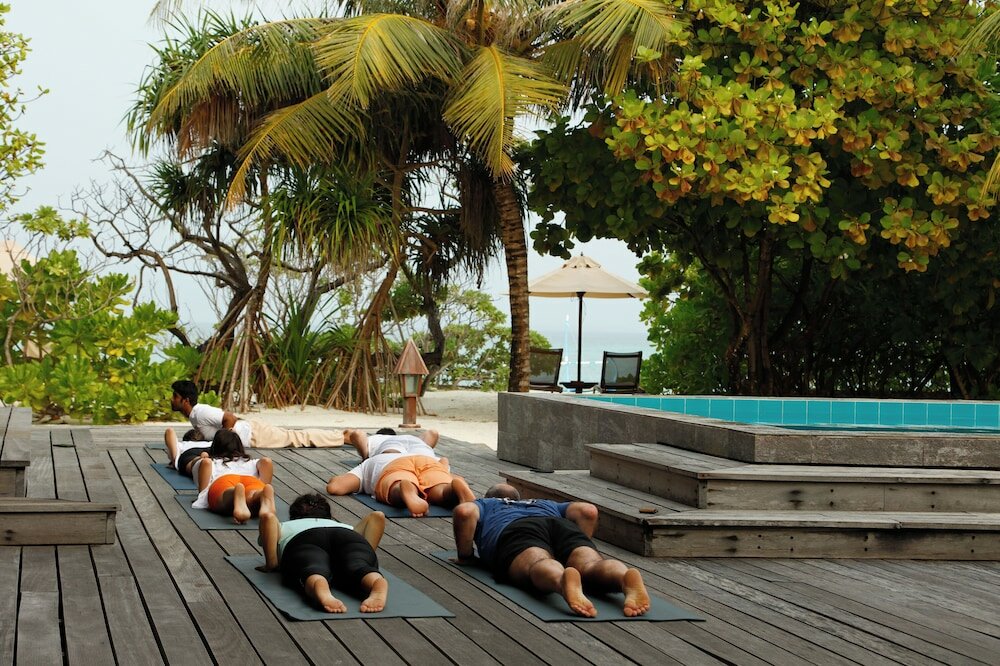 Фото The Barefoot Eco Hotel