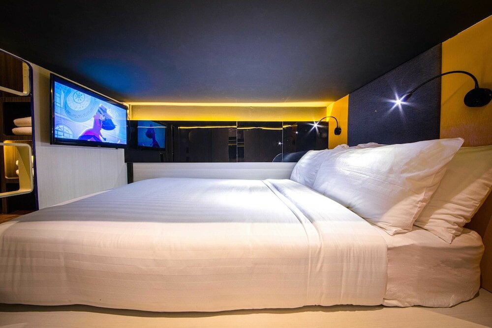 Фото CUBE Boutique Capsule Hotel Chinatown