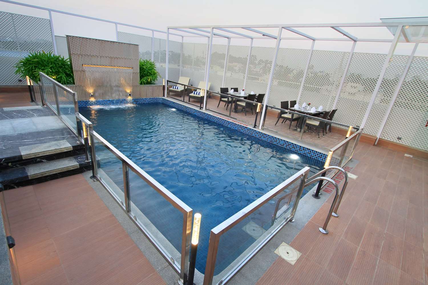 Фото Comfort Inn Insys