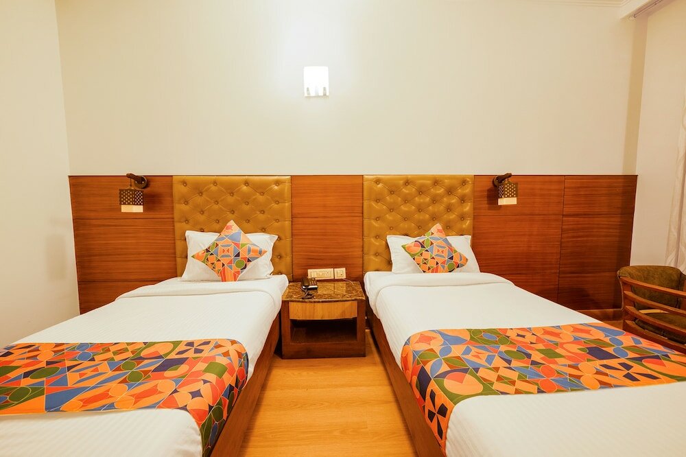 Фото Hotel Basant Residency