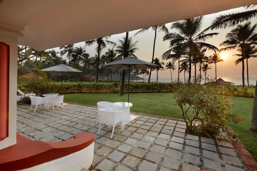 Фото Taj Holiday Village Resort & SPA