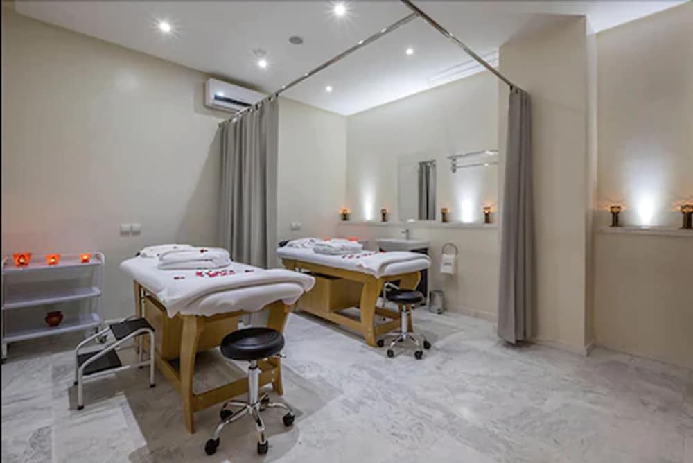 Фото Ayoub Hotel & SPA