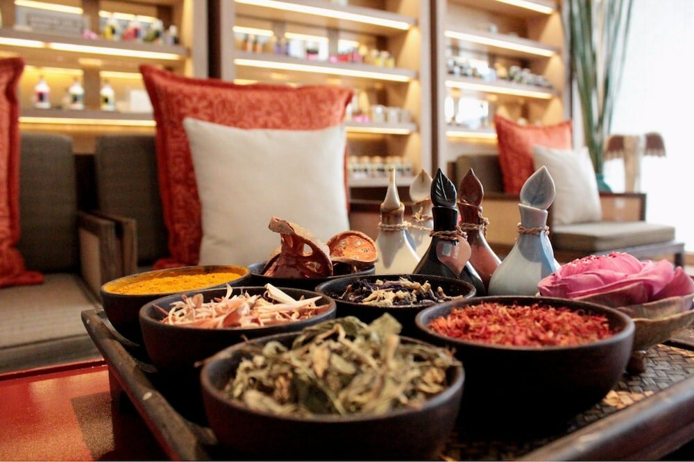 Фото Hansar Bangkok Hotel