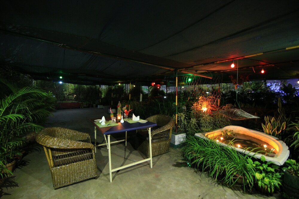 Фото Dynasty Hotel