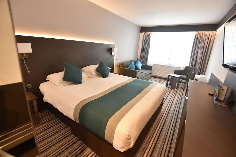 Фото Kensington Court Hotel