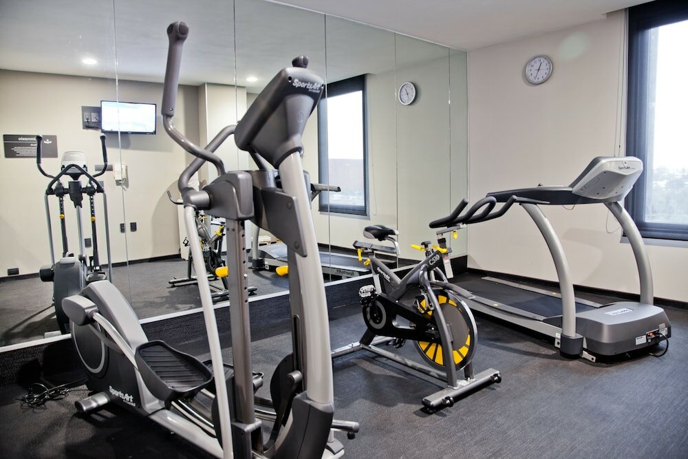 Фото City Express Plus Satelite