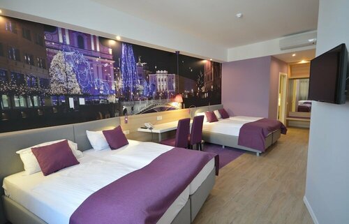 Внешний вид отеля Emonec Hotel в Любляне, фото 2