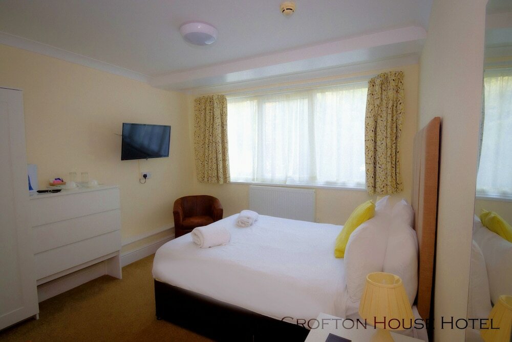 Фото Crofton House Hotel