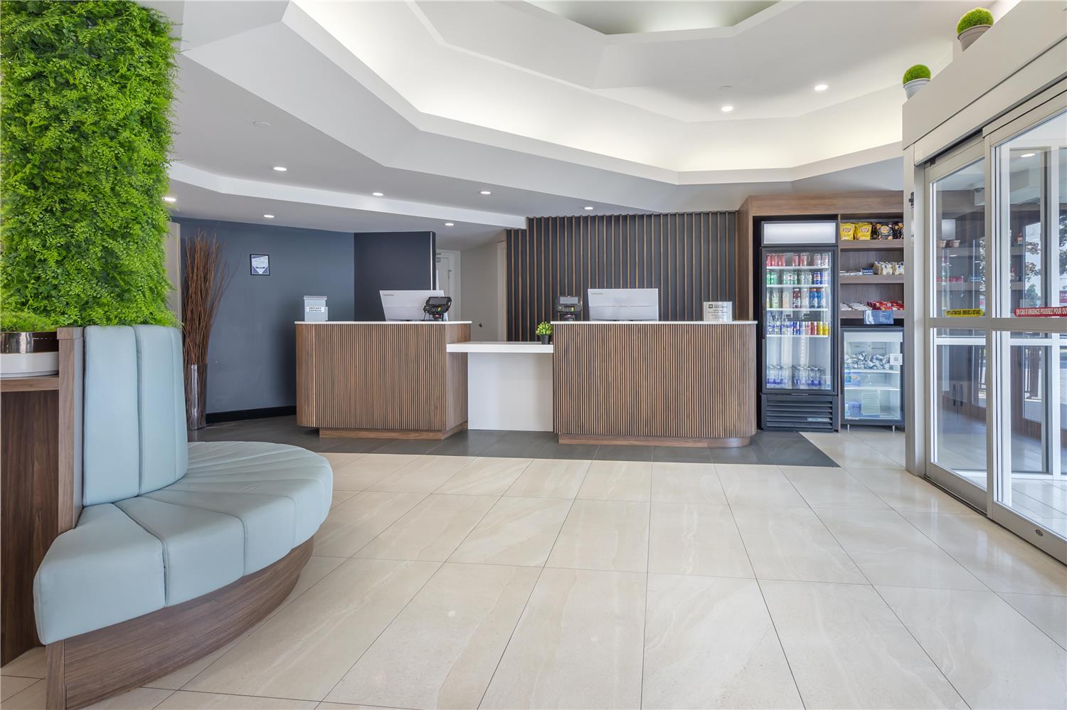 Фото Best Western Hotel Brossard