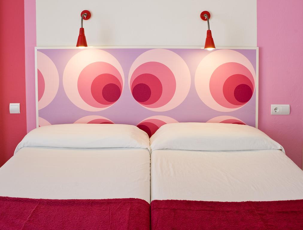 Фото Hostal Can Jurat