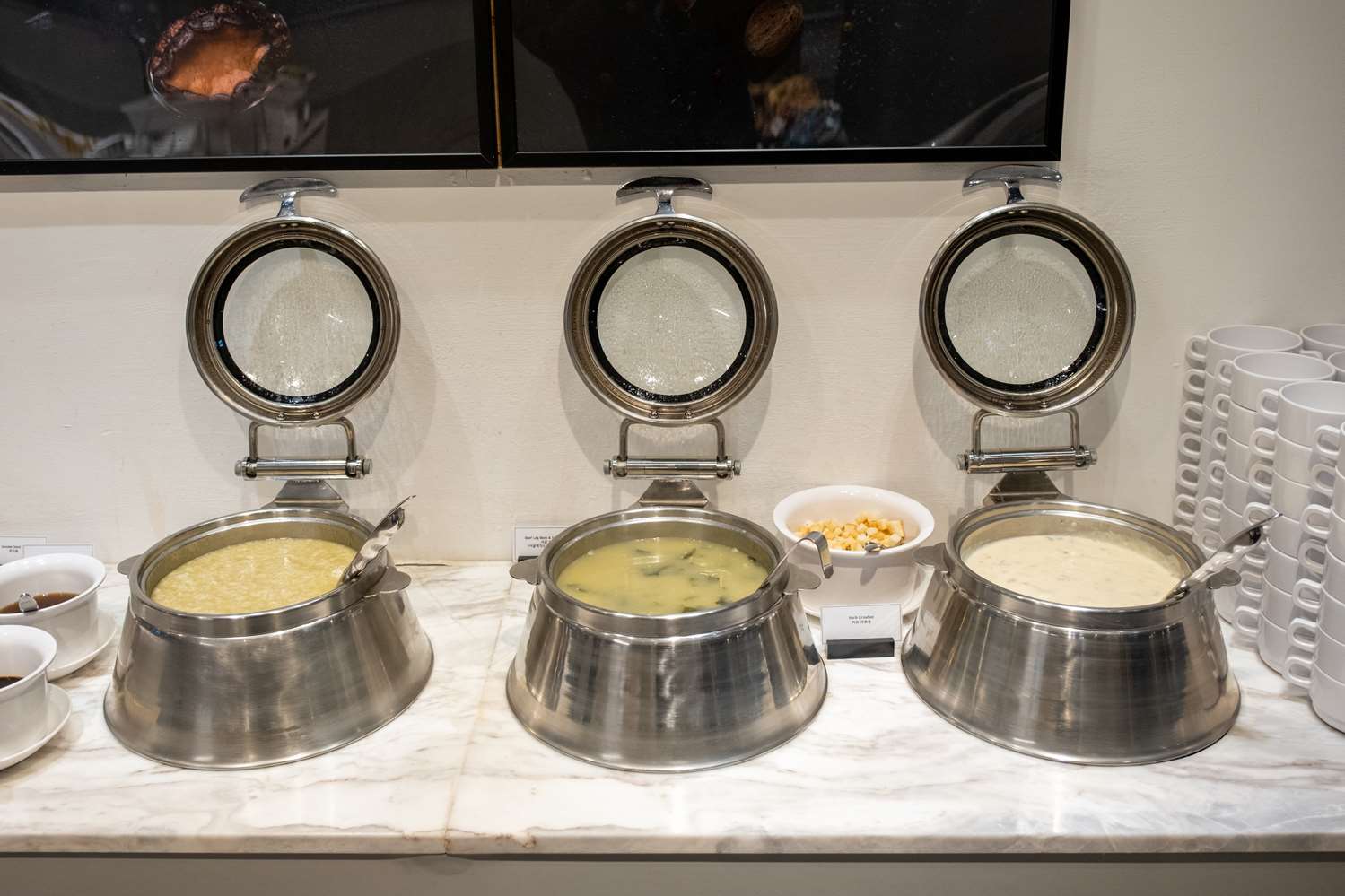 Фото Whistle Lark