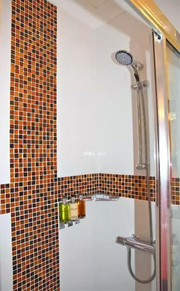 Фото Crompton Guest House