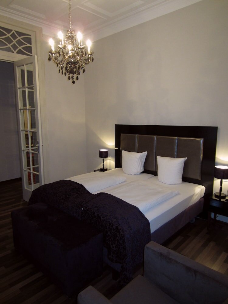 Фото Hotel Pension Baron am Schottentor